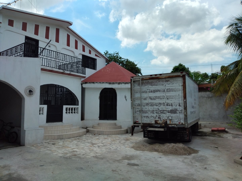 100 Rue Charbonnière, Delmas 75, Port-au-Prince, Delmas, Haut Delmas HT6122