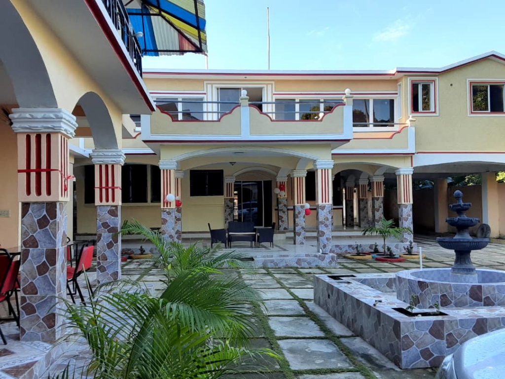 Hotel a Leogane, Haiti